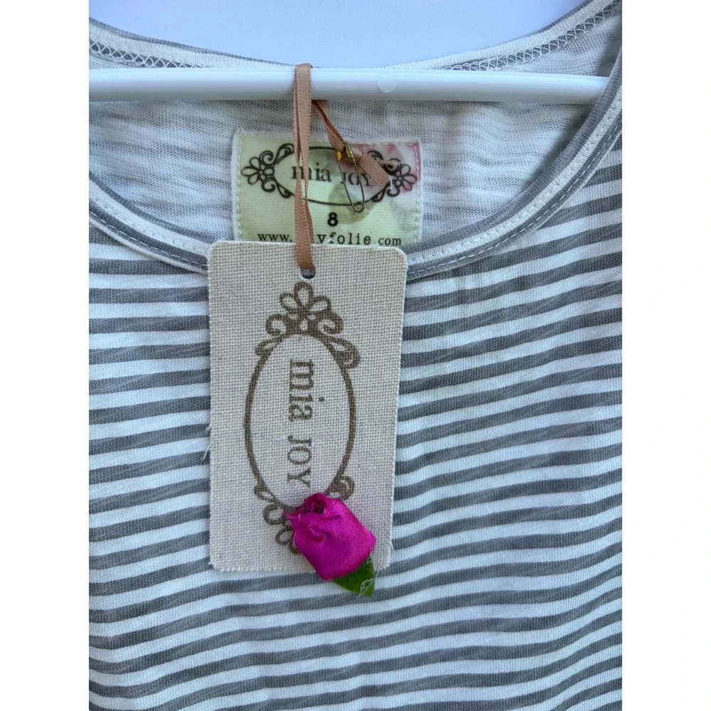 Mia Joy Joyfolie Girls Maya Top Gray Stripe Pleated High Low Shirt‎ Size 8 NWT
